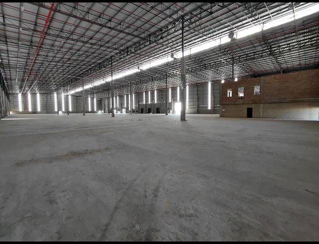10,088M² WAREHOUSE TO LET IN GLEN MARAIS
